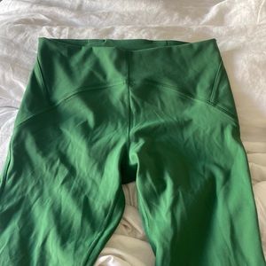 Lululemon yoga pants